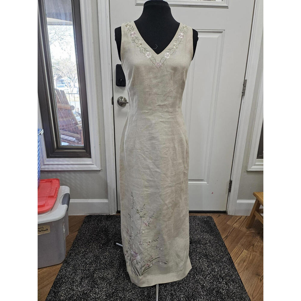 Donna Morgan Embroidered Button and zipper Maxi Linen Dress Size 4